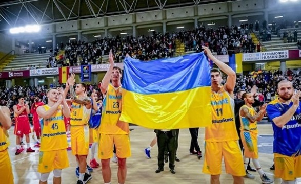 Баскетбол: сборная Украины отправилась на тренировочный сбор в Финляндию