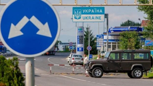 78% украинцев, которых война заставила уехать за границу, хотят вернуться домой — опрос