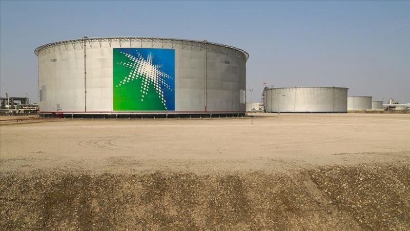 Saudi Aramco повысила цены на нефть для США и снизила для Европы — Bloomberg