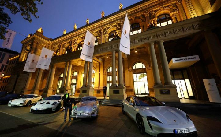 Porsche стал самым дорогим производителем автомобилей в Европе, обойдя VW