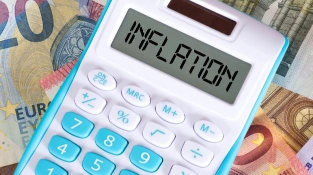 Инфляция в еврозоне впервые достигла двузначного показателя