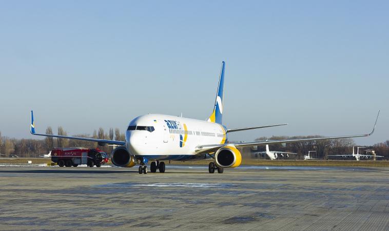 Ukrainian airline Azur Air Ukraine changed its name and resumed flights abroad