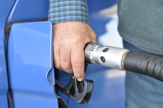 Gas station prices continue to fall.  How much does fuel cost?