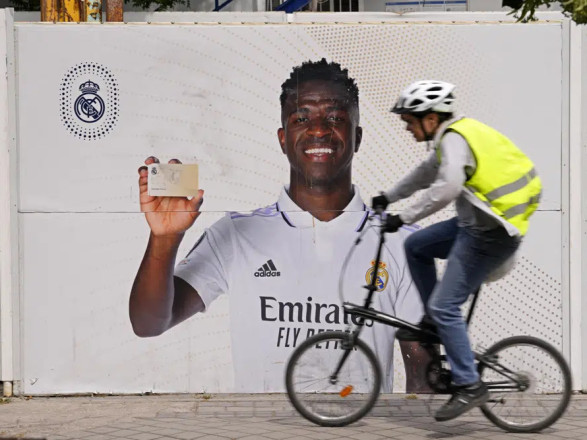 In Spain, four suspects were arrested for hanging an effigy of Real Madrid player Junior