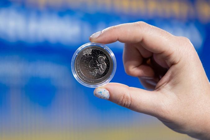 The National Bank of Ukraine introduced commemorative coins “Born in Ukraine” into circulation (photo)
