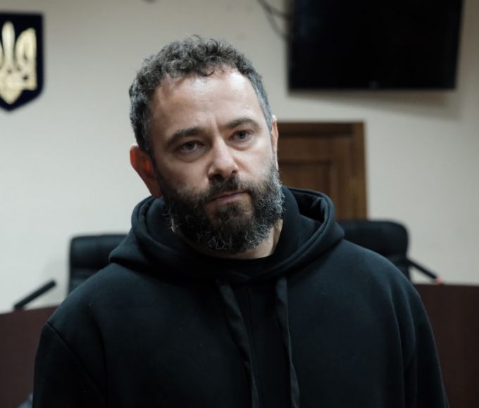 Archive 4 Columns UKR