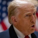 Трамп замах