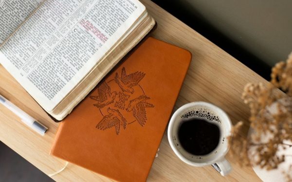 Книжки на столі