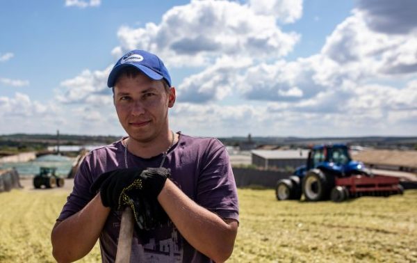 Аграрний працівник