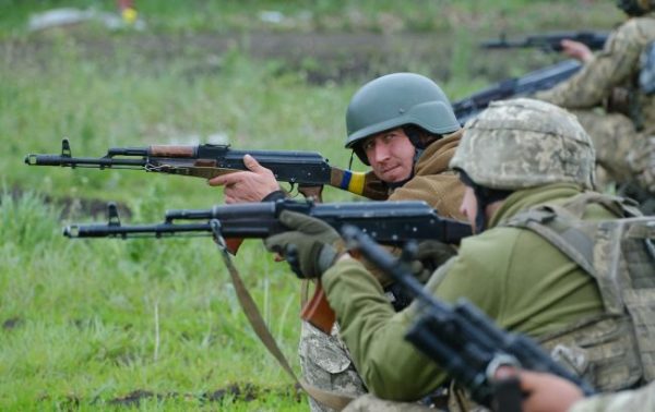 Українські військові