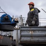 Працівник електрослужби