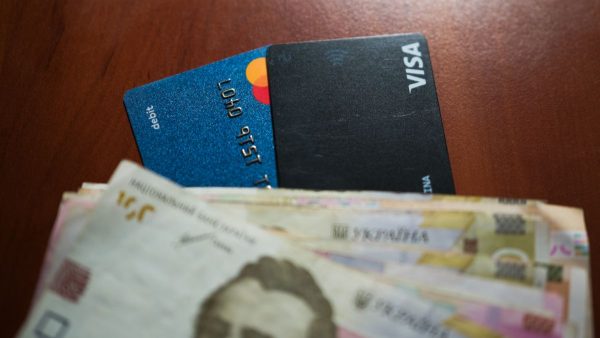 Гроші та картка