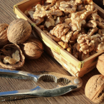 Волоські горіхи