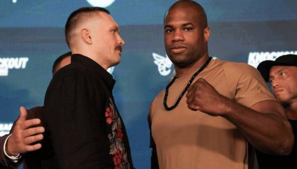 Усик та Дюбуа