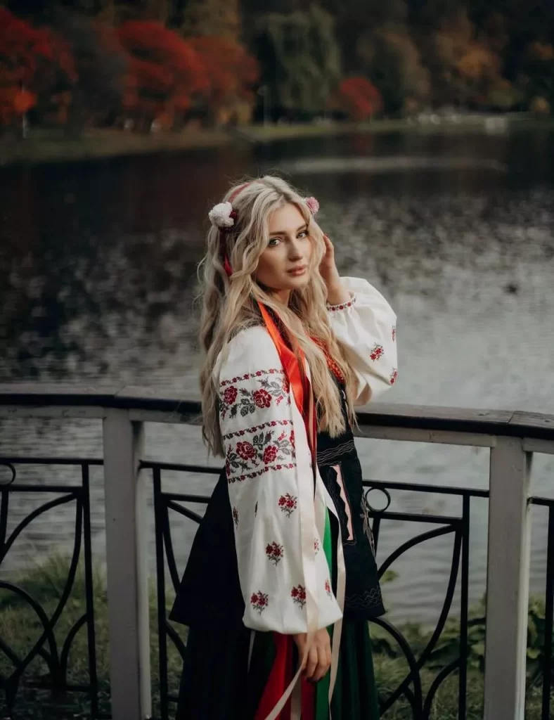 Віточка Зварич із "Холостяка-14" з Цимбалюком: Інстаграм, чим займається після участі в проєкті