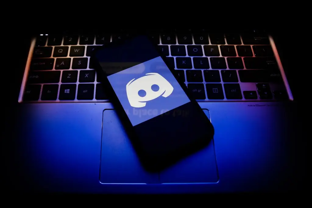 Верифікація віку в Discord стала обов’язковою: ризики після витоку даних