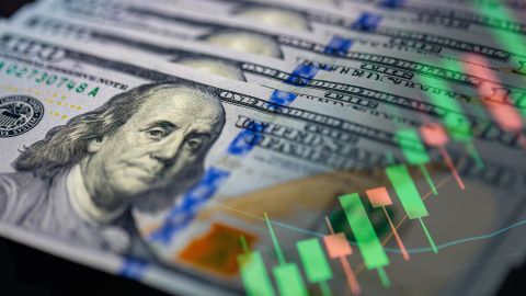 Курс валют на 23 лютого 2026: скільки коштують 100 доларів у банках сьогодні