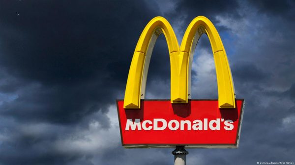 McDonald’s запускає три рожеві новинки: McFlurry, Sprite і Shaker Fries — чи з’являться вони в Україні