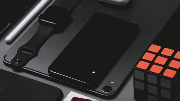 Ноутбуки і смартфони в Україні можуть подорожчати до 40%: причини і прогноз