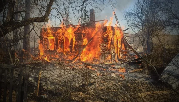 На Сумщині 20-річна дівчина загинула, рятуючи сестру під час обстрілу: деталі трагедії