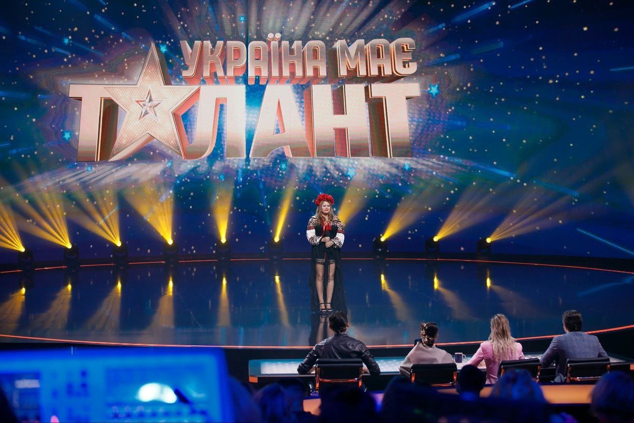 Хто така Elen Smile (Олена Поліщук): біографія, доля співачки після «Україна має талант» і як вона підкорила Америку
