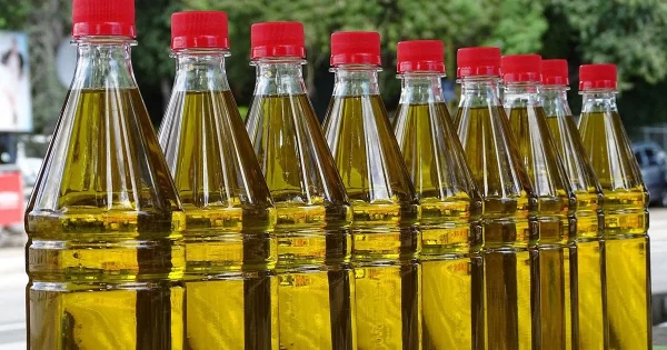 Ціни на соняшникову олію в Україні різко зросли: причини, що відбувається і який прогноз
