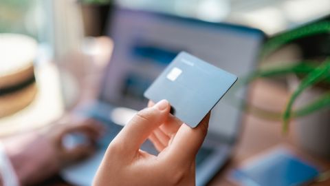 Податок на OLX 2027: правила, ставки і що чекати українцям, скільки доведеться платити за продаж і оренду