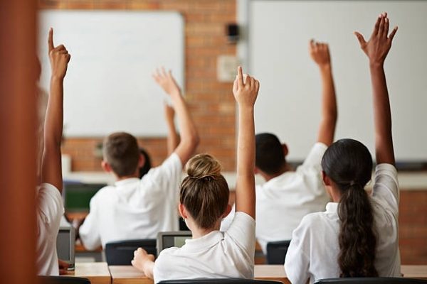 Літні канікули 2026: коли закінчиться навчальний рік в Україні, терміни