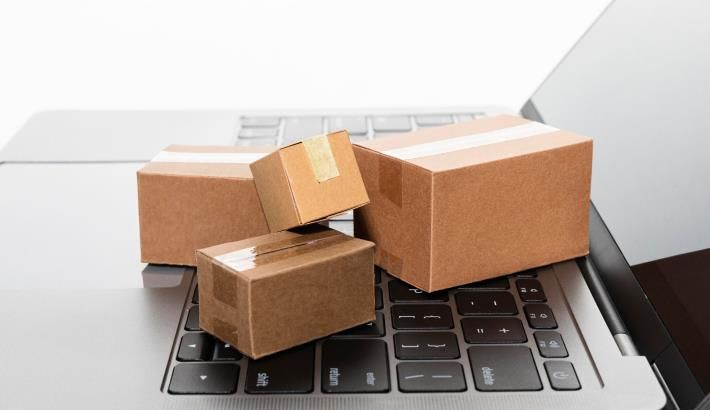 Податок на посилки з Temu та AliExpress не пройшов у Раді: що це означає для покупців
