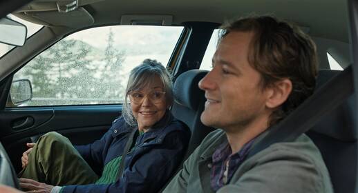 «Напрочуд кмітливі створіння» на Netflix: сюжет, актори та перші відгуки, чи варто дивитися