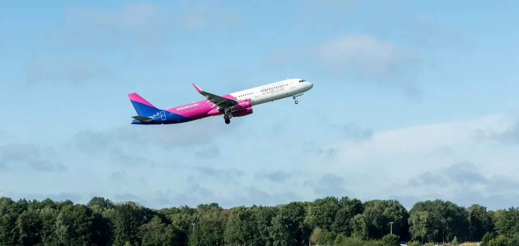 Wizz Air розширює рейси з Кишинева: нові напрямки, ціни та що варто знати українцям