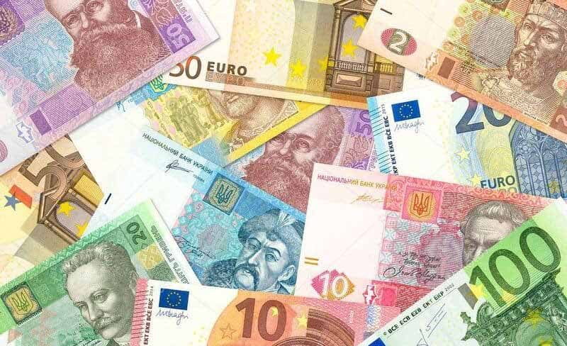 Курс долара і євро на 1 червня 2026: Нацбанк оновив офіційні ціни, скільки коштують 
