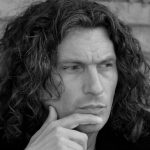 Вийшов тизер документального фільму "Кузьма: Страшно веселий": коли стартує прокат у кіно в Україні, дата