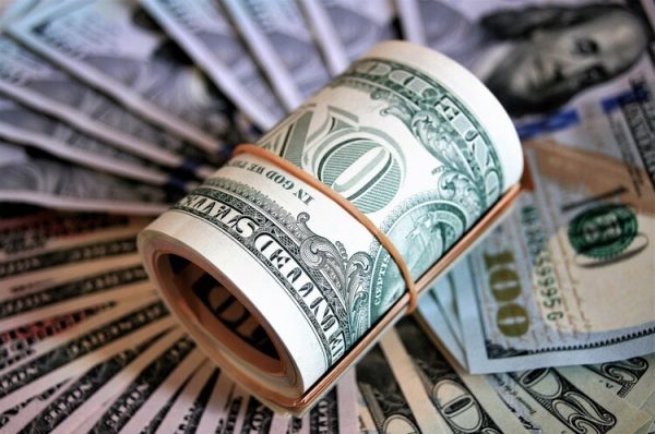 Чому дорожчає валюта в Україні та які прогнози щодо долара і євро: що буде з вартістю у 2026 році