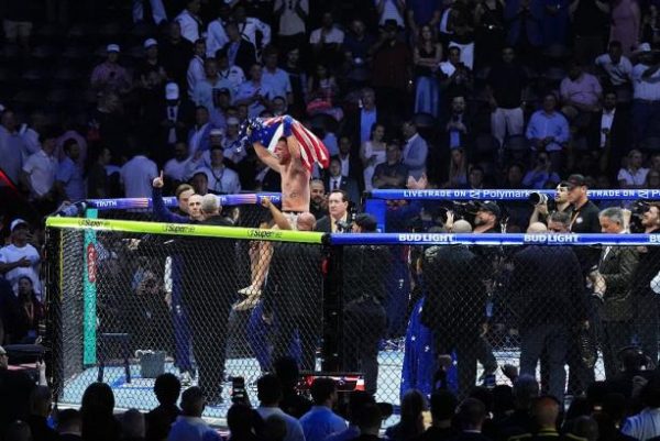 Топурія — Гейджі: хто переміг, як американець став новим чемпіоном UFC після драматичної зупинки, огляд і відео