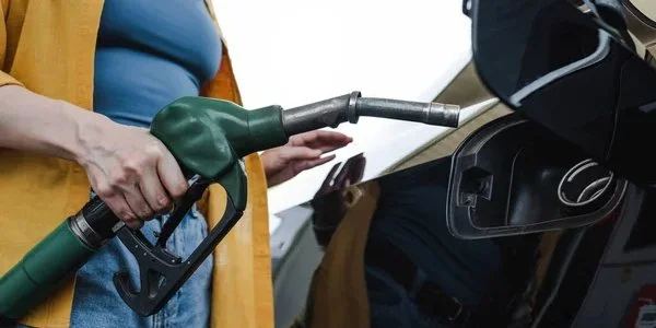 Бензин, дизель і газ на АЗС: які ціни встановили мережі 1 червня 2026 в Україні 