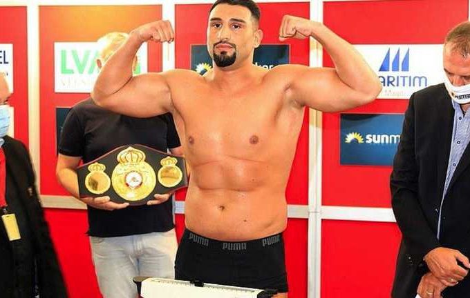Агіт Кабаєл кинув виклик Усику: що буде з титулом WBC через 30 днів