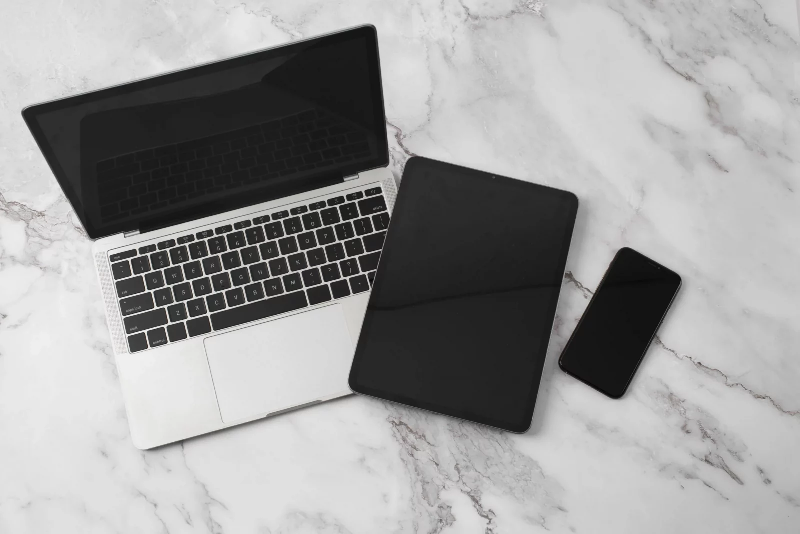 Ціни на Apple в Україні зростають: що буде з iPhone, MacBook, iPad і Vision Pro, нова вартість після здорожчання