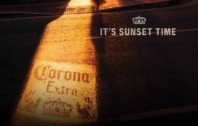 Corona перетворила вечірні тіні на рекламу без CGI та екранів: як це працює