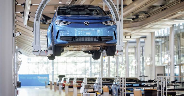 Volkswagen скоротить модельний ряд удвічі: які автомобілі можуть зникнути