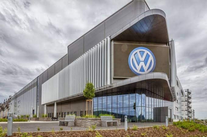 Volkswagen скоротить модельний ряд удвічі: які автомобілі можуть зникнути