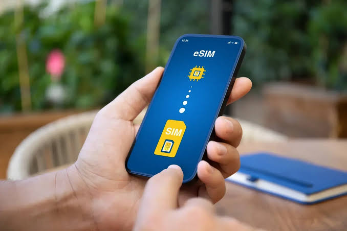 eSIM в Україні: як активувати, перенести та відновити електронну SIM-картку