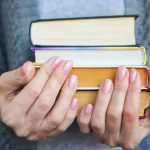 єКнига 2026: хто має право на державну виплату майже 1000 грн, умови