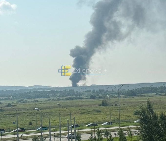 Дрони атакували склад Wildberries у Єкатеринбурзі: над об’єктом піднявся дим, наслідки