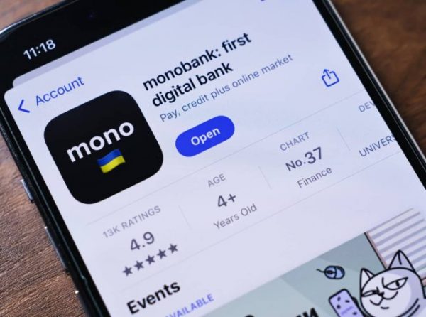 Monobank ввів комісію за поповнення через EasyPay: скільки платитимуть клієнти, сума, умови