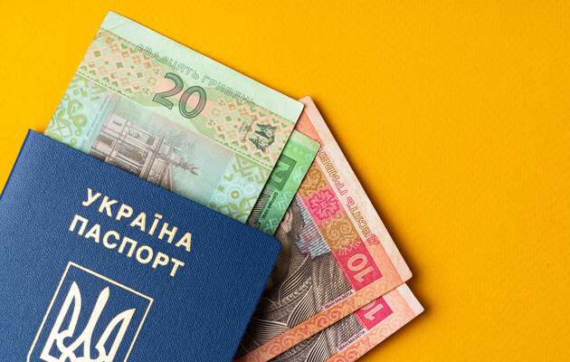 Стаж однаковий, виплати різні: як зарплата впливає на пенсію українців 2026, розрахунки 