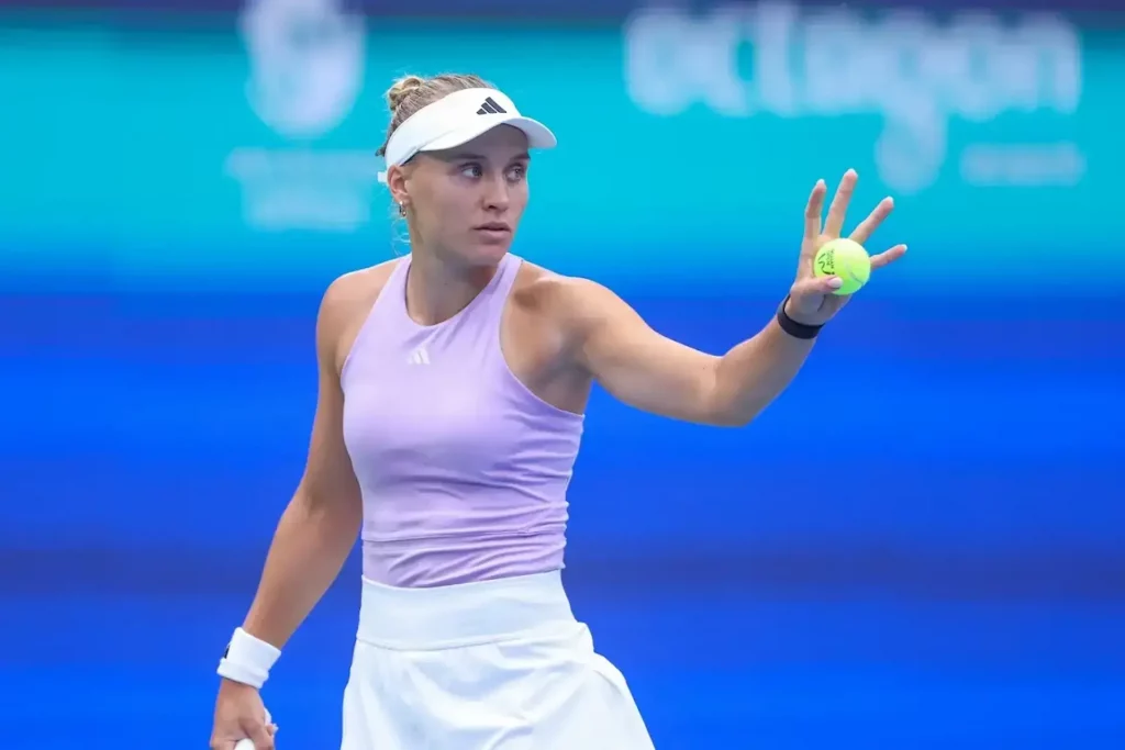 Стародубцева вийшла до 1/8 фіналу WTA 500 у Монтерреї