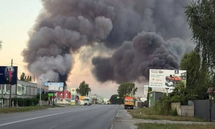 Росія знищила завод «Хортиця» у Запоріжжі: втрачено до 4 млн пляшок, що буде з постачанням і продажем
