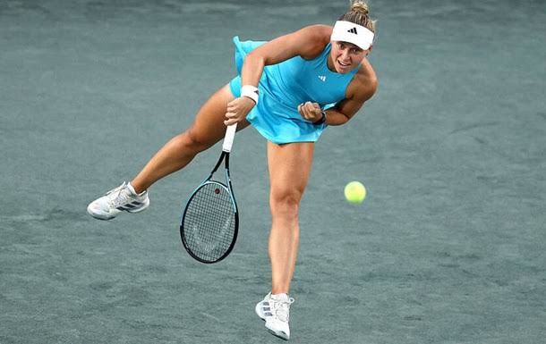 Стародубцева вийшла до 1/8 фіналу WTA 500 у Монтерреї