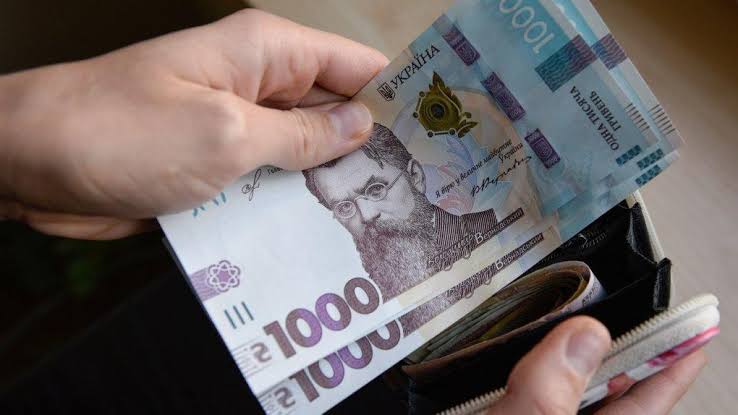 Стаж роботи за кордоном зарахують до пенсії в Україні: нові правила та документи